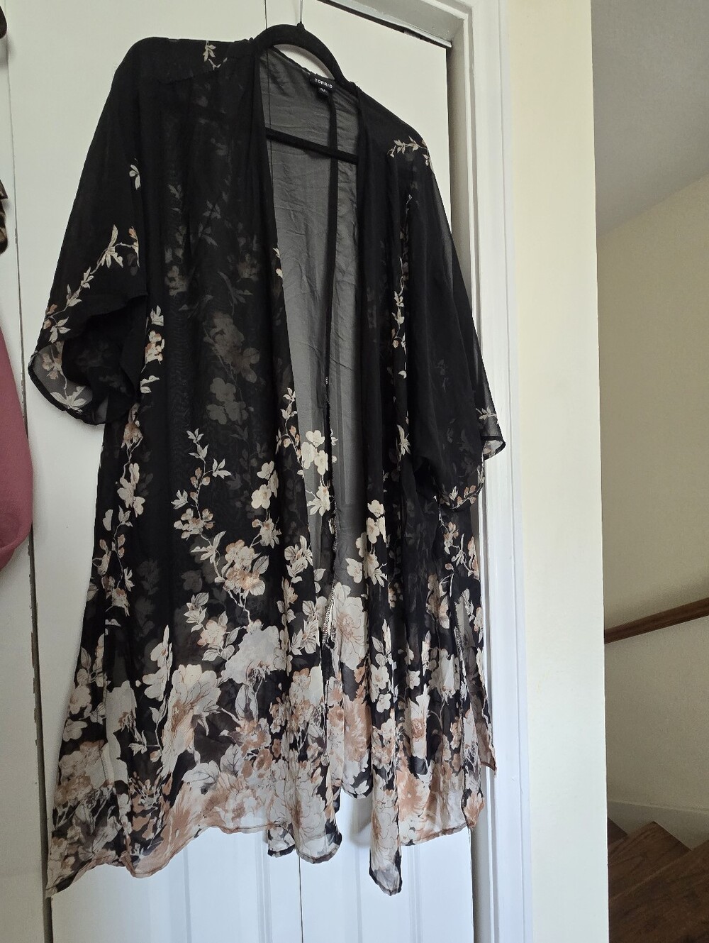 Torrid Black Floral Sheer Kimono Jacket